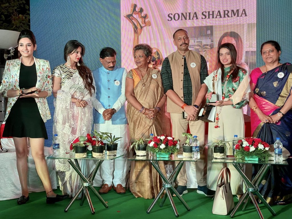 Sonia-Sharma-GWL-Suraksha-Chakra-Award-2