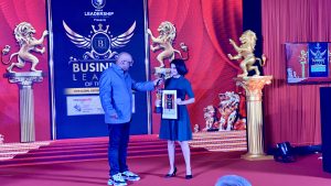  sonia-sharma-goodworklabs-business-leader-award