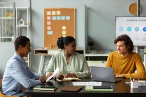 How Product Managers Lead Successful AI App Initiatives